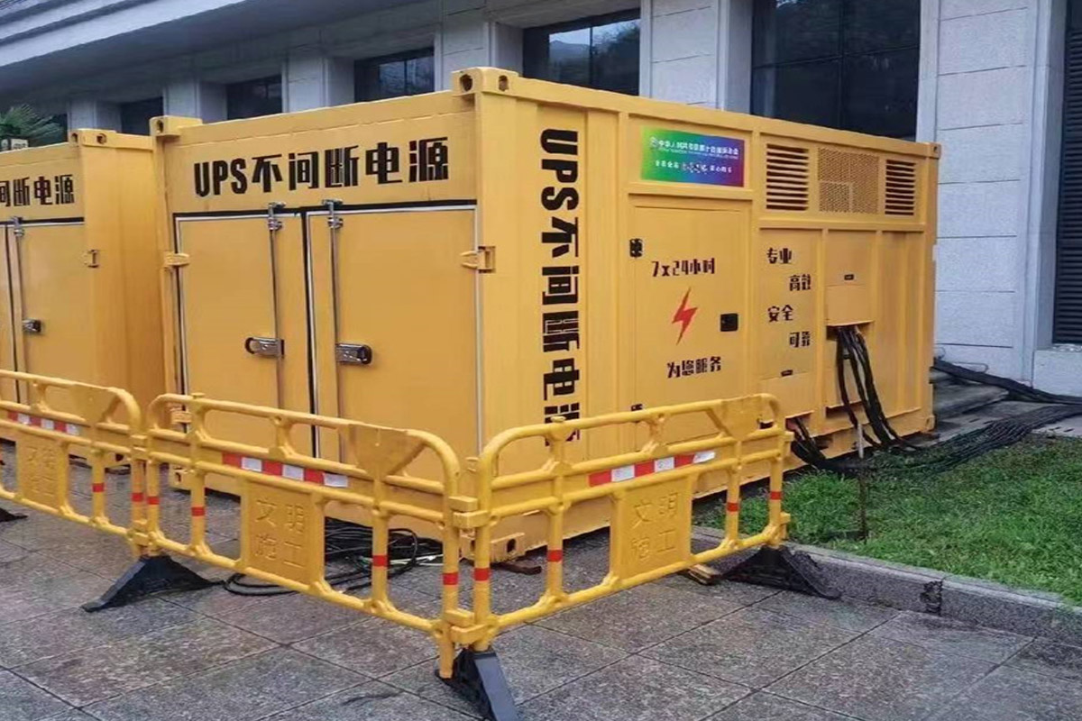 咸安发电机租赁施工现场